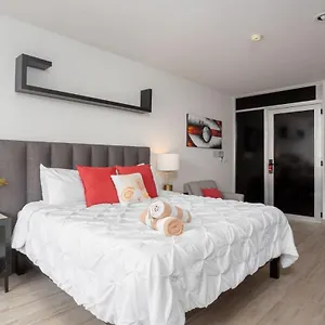Alexander Suites , Playa del Carmen México