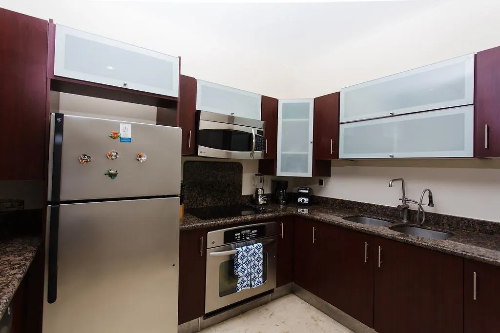 Oceanfront El Faro Surf 302 Apartamento Playa del Carmen