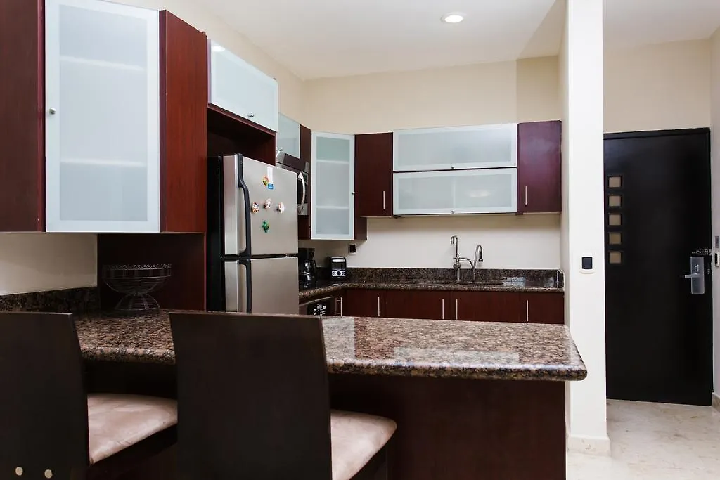 Oceanfront El Faro Surf 302 Apartamento Playa del Carmen