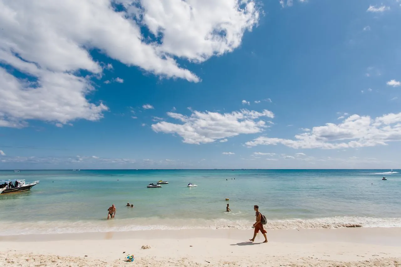Oceanfront El Faro Surf 302 Apartamento Playa del Carmen México